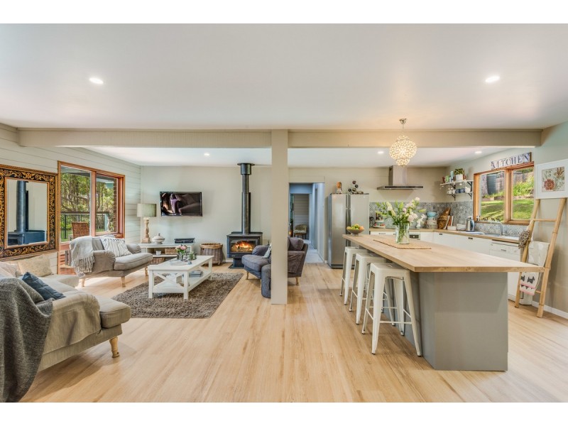 8 Riatta Street, Erina NSW 2250