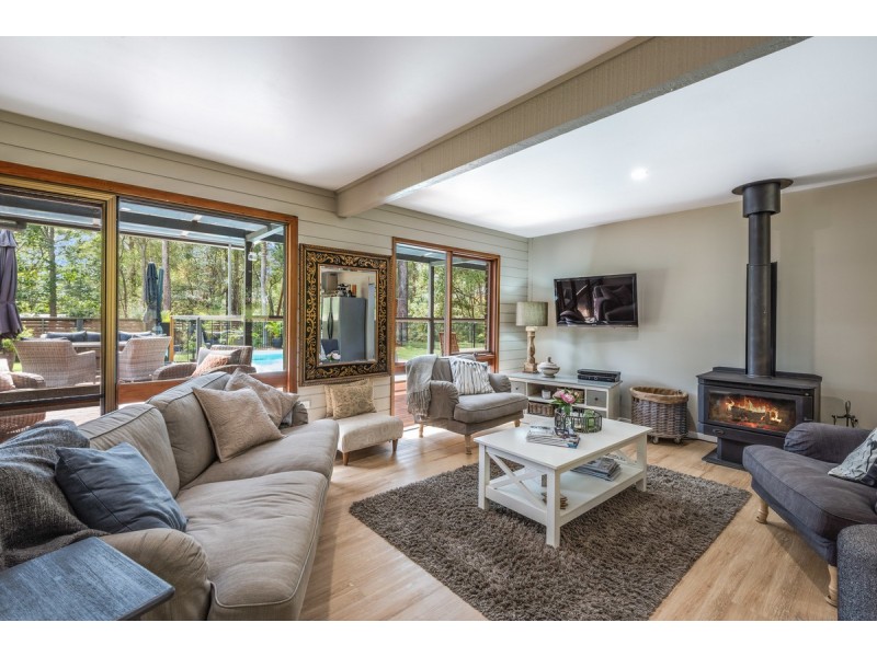 8 Riatta Street, Erina NSW 2250