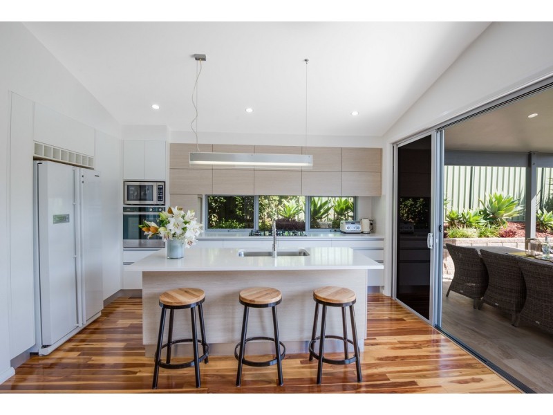 15 Cobbedah Drive, Springfield NSW 2250