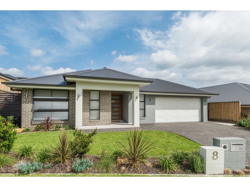 8 Sonny Crescent, Terrigal NSW 2260