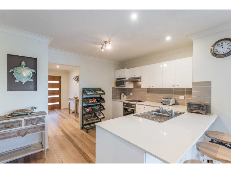 23 Seaview Avenue, Wamberal NSW 2260