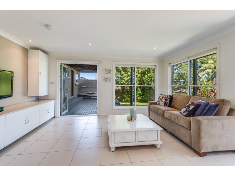 23 Seaview Avenue, Wamberal NSW 2260