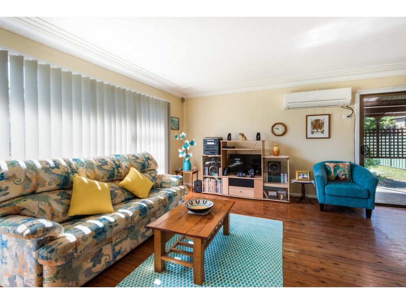 29 Glencoe Avenue, Wyoming NSW 2250