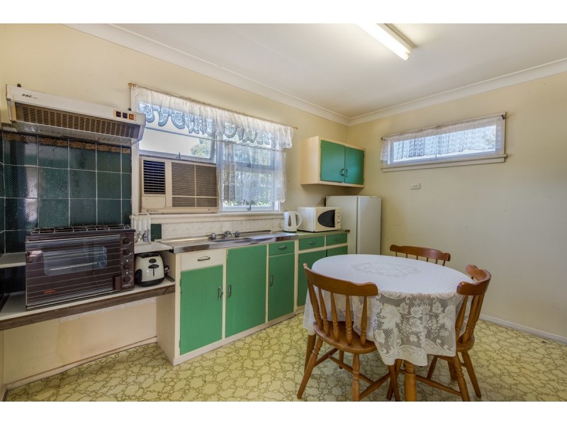 29 Glencoe Avenue, Wyoming NSW 2250