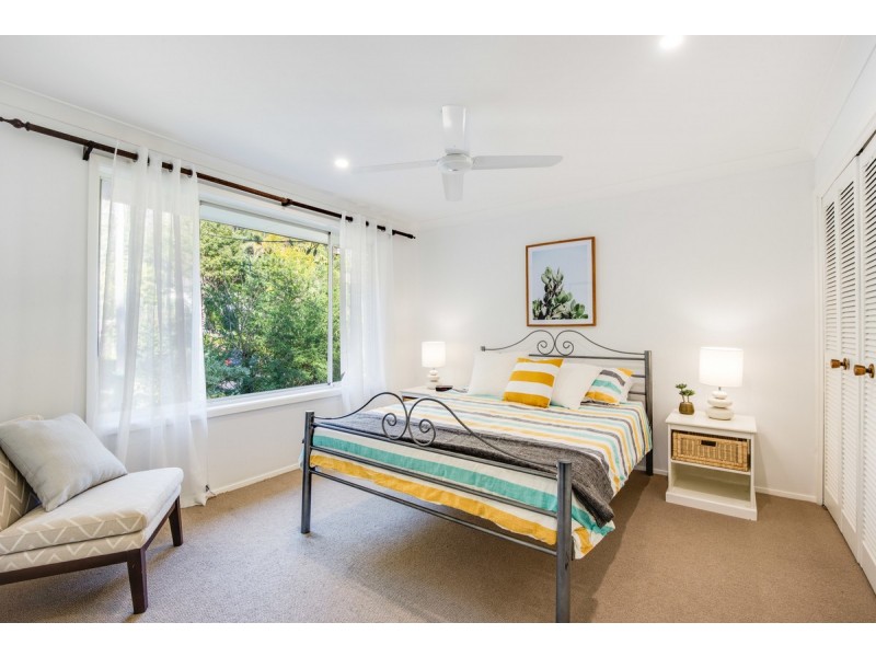 15 Mindaree Avenue, Wyoming NSW 2250