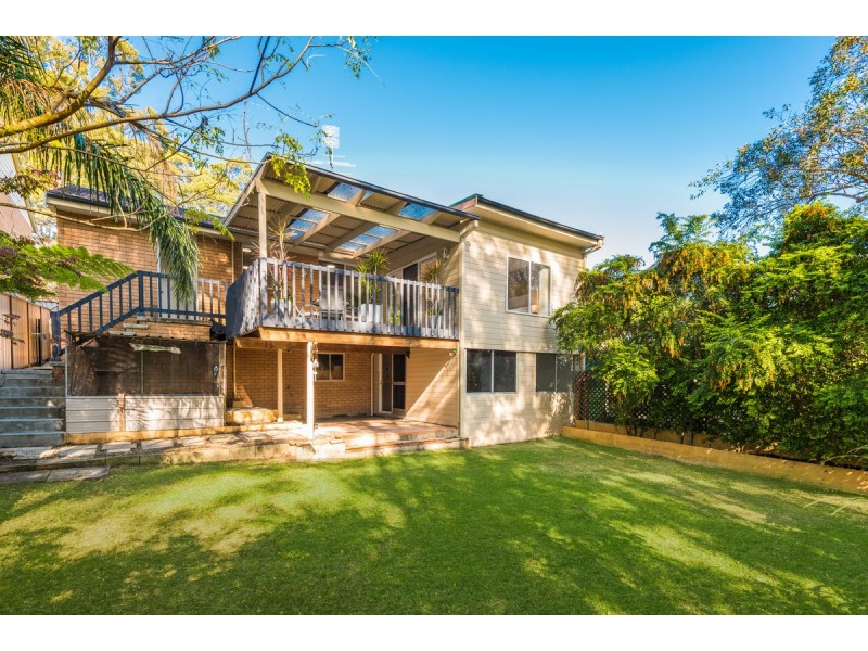 15 Mindaree Avenue, Wyoming NSW 2250