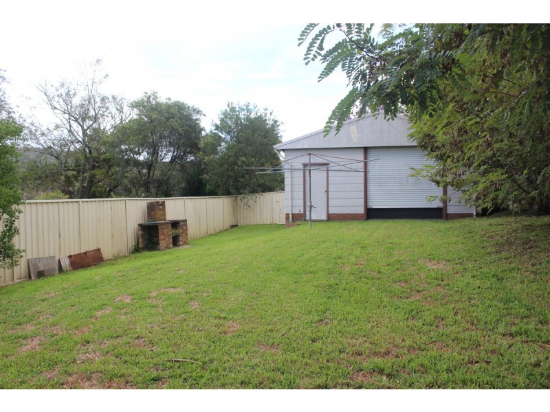 7 Barralong Road, Erina NSW 2250