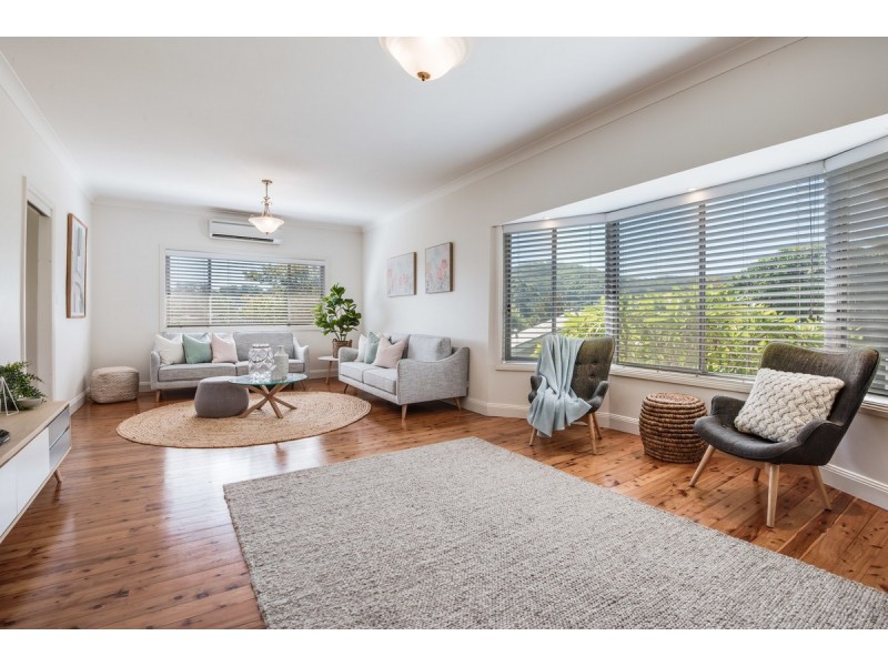 5 The Grove, Wyoming NSW 2250