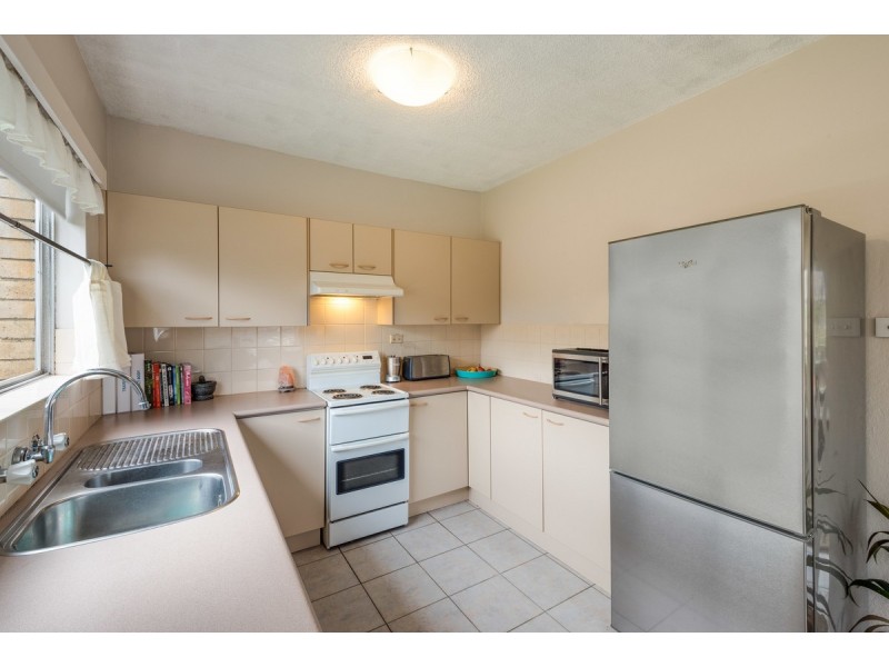 16/138-140 Albany Street, Point Frederick NSW 2250
