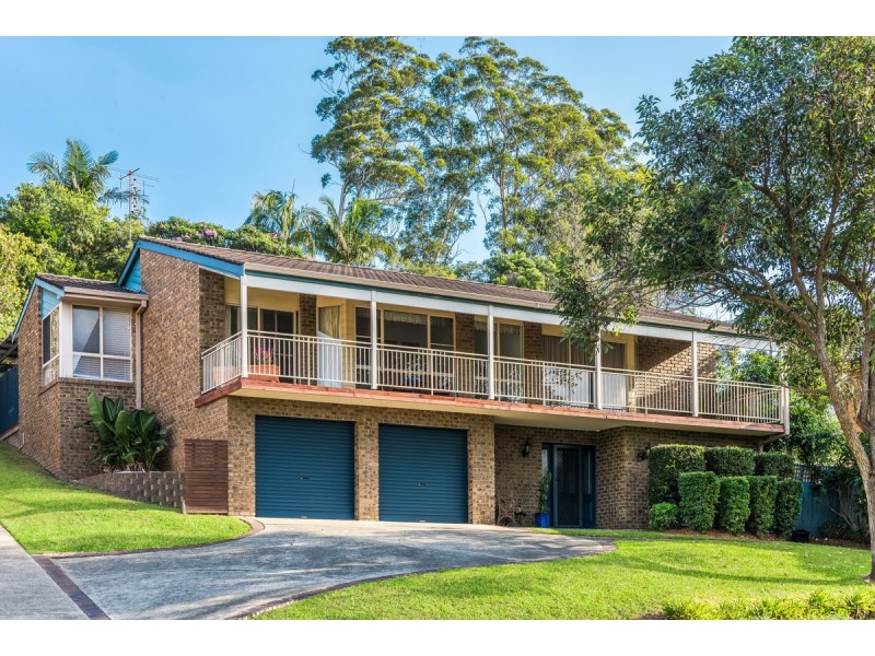 9 Robert Holl Drive, Ourimbah NSW 2258