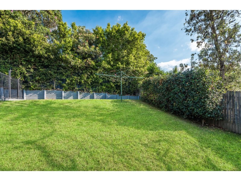 9 Robert Holl Drive, Ourimbah NSW 2258