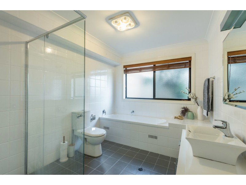 19 Robusta Close, Erina NSW 2250