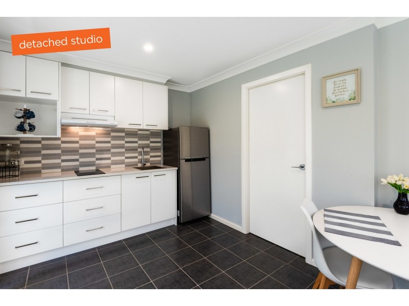 18 Kuburra Road, Erina NSW 2250