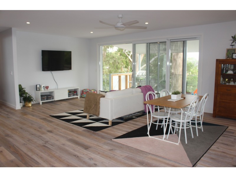 33 Hillcrest Street, Terrigal NSW 2260