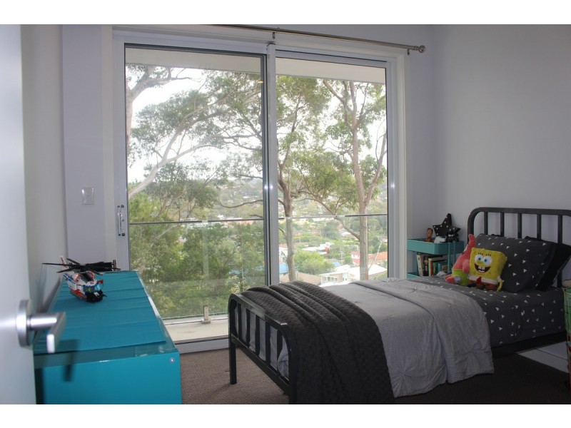 33 Hillcrest Street, Terrigal NSW 2260