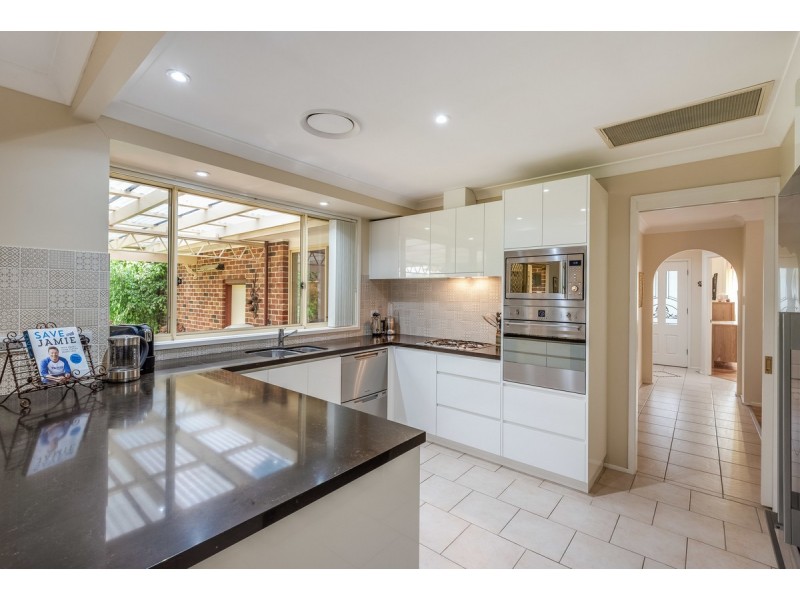 2 Karen Close, Lisarow NSW 2250