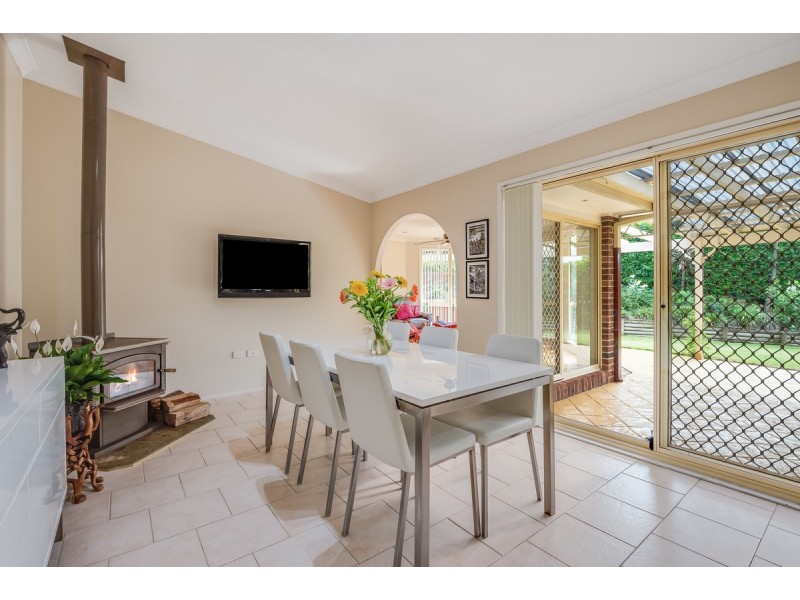 2 Karen Close, Lisarow NSW 2250