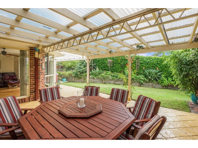 2 Karen Close, Lisarow NSW 2250