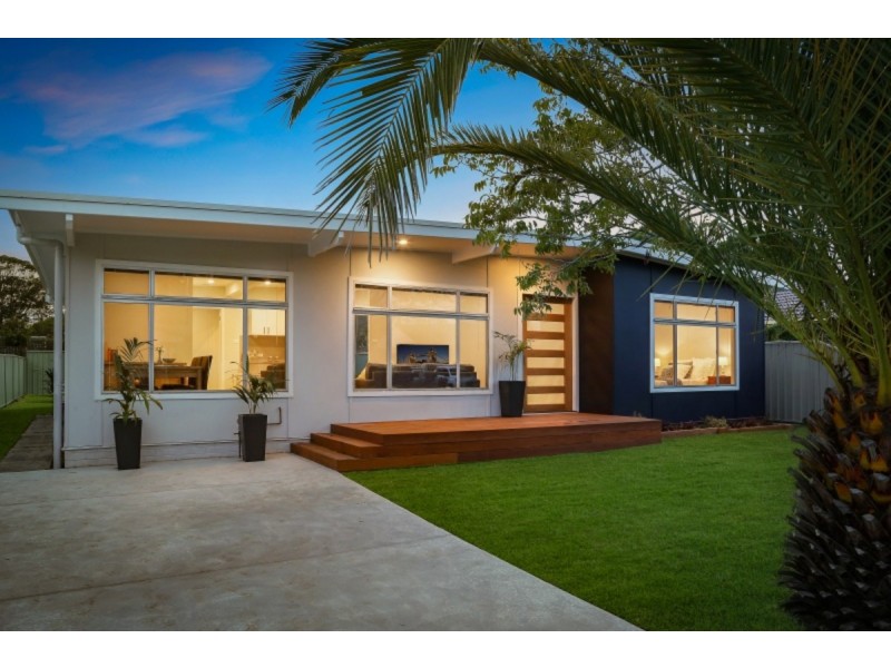 16 Cambridge Circle, Ourimbah NSW 2258