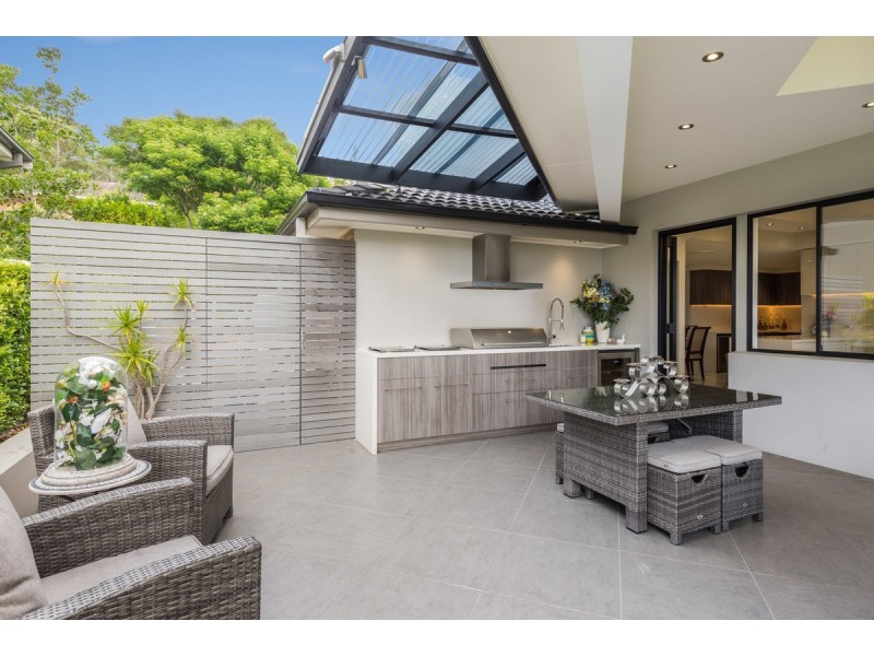 54 Beaumont Avenue, Wyoming NSW 2250