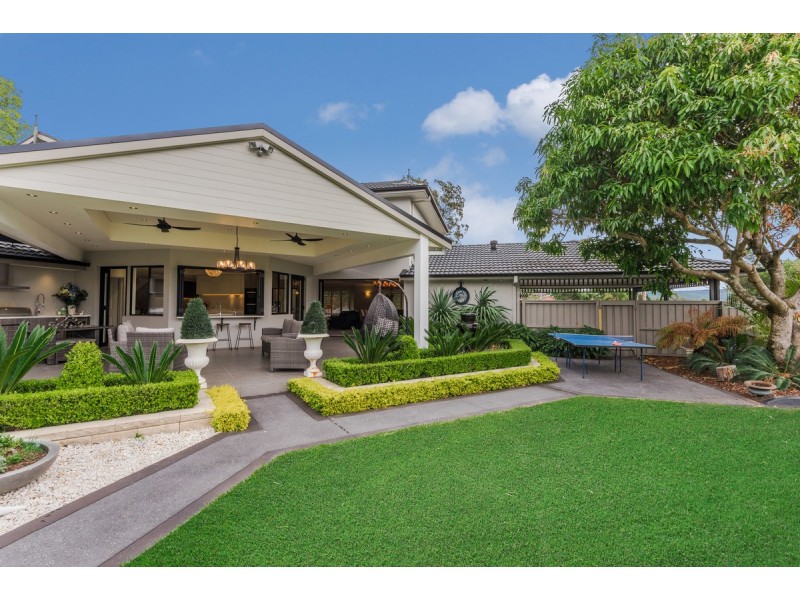 54 Beaumont Avenue, Wyoming NSW 2250