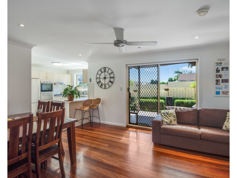 2/2 Harmony Close, Green Point NSW 2251