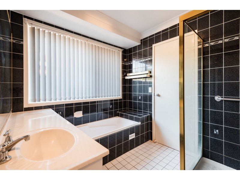 12 Eden Grove, Erina NSW 2250