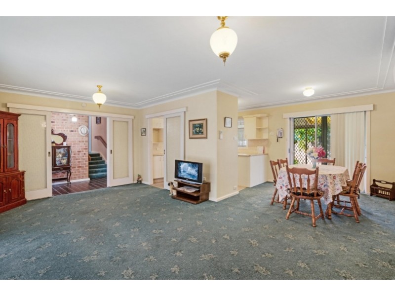 4 Della Close, Narara NSW 2250