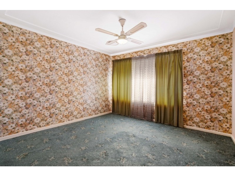 4 Della Close, Narara NSW 2250