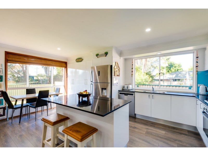213 Cygnet Drive, Berkeley Vale NSW 2261