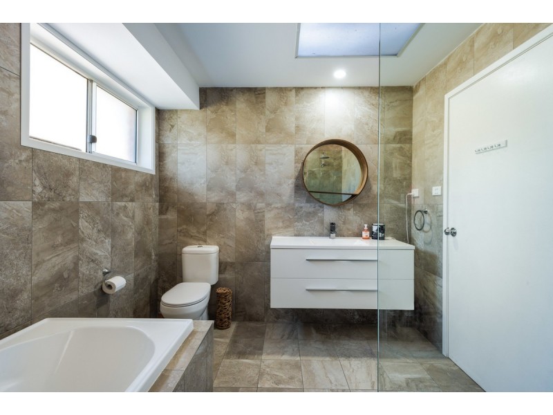 213 Cygnet Drive, Berkeley Vale NSW 2261