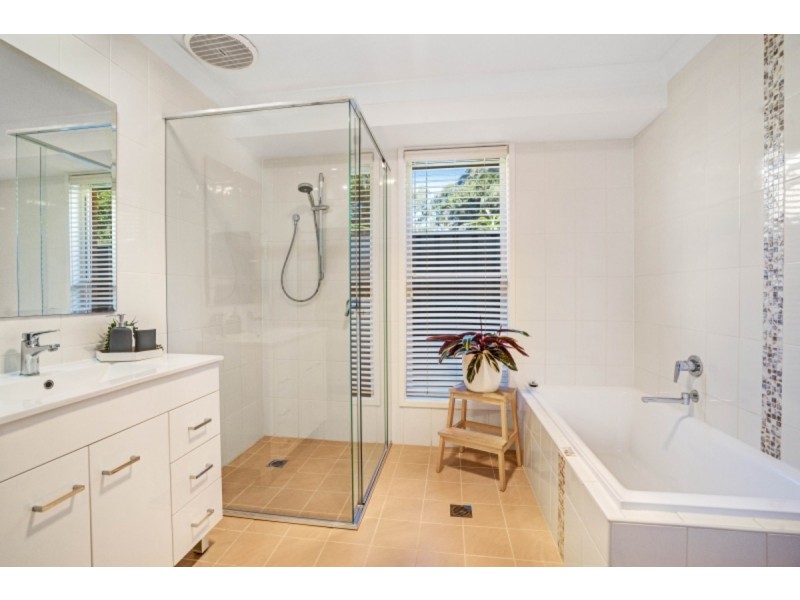 20 Donna Close, Lisarow NSW 2250