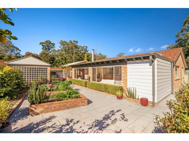 20 Donna Close, Lisarow NSW 2250
