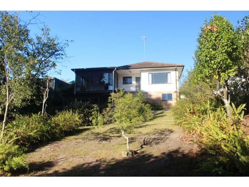 11 Dolly Avenue, Springfield NSW 2250