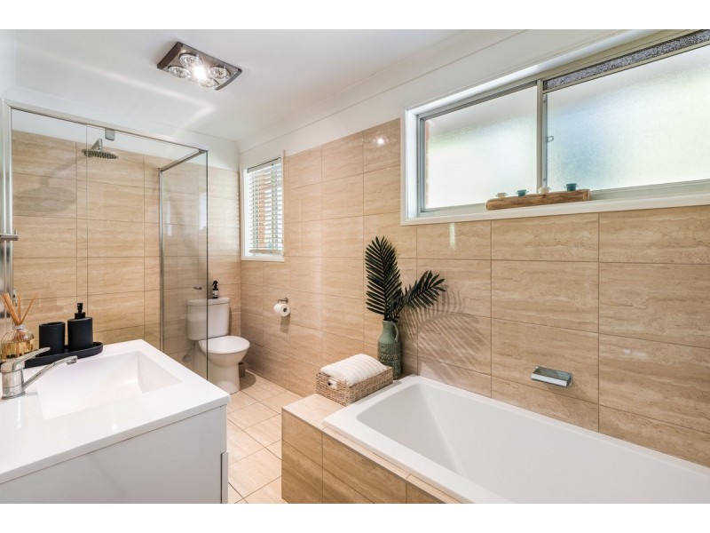 16 Turpentine Street, Wyoming NSW 2250