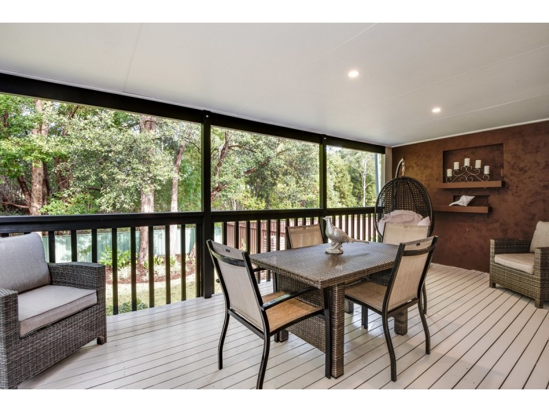 52 Bourbon Street, Wyoming NSW 2250