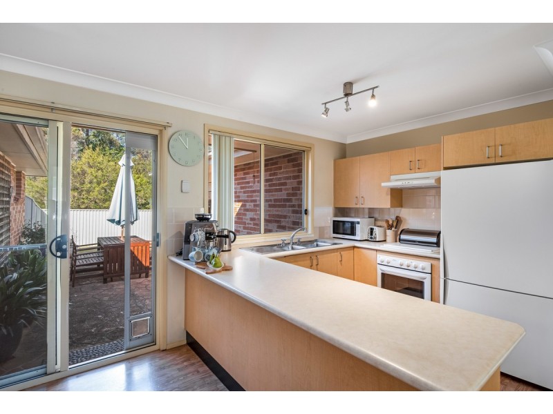 14 Woolybutt Crescent, Erina NSW 2250