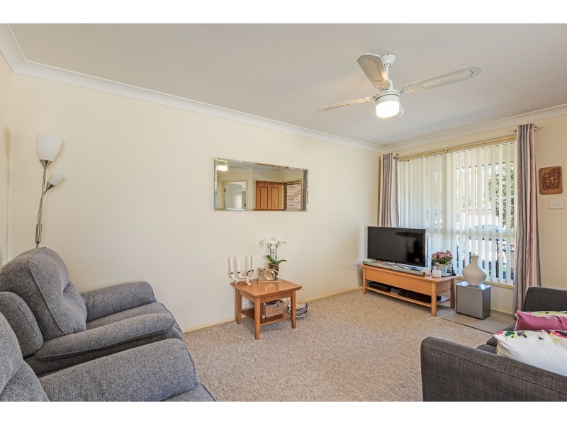 14 Woolybutt Crescent, Erina NSW 2250