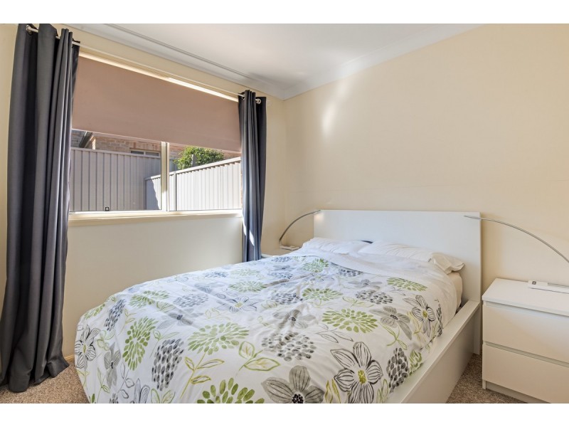 14 Woolybutt Crescent, Erina NSW 2250