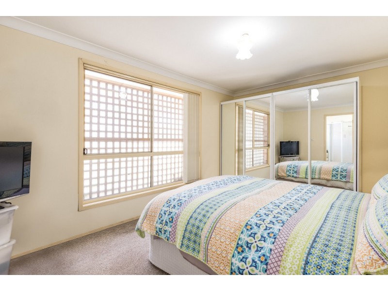 14 Woolybutt Crescent, Erina NSW 2250