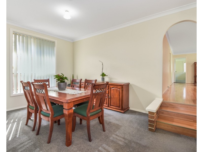 8 Ferntree Close, Wyoming NSW 2250