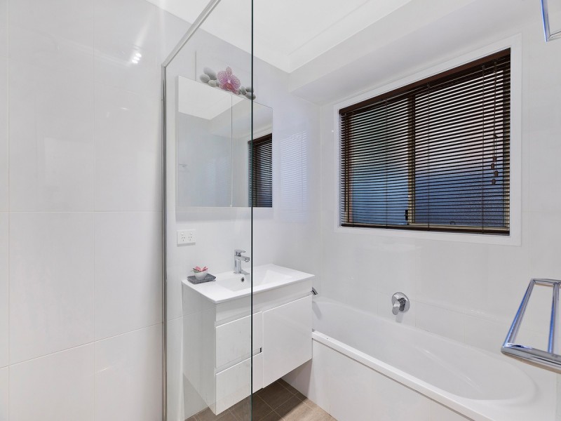 3 Courtney Place, Lisarow NSW 2250