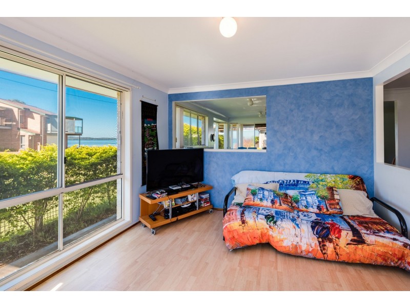 2 Winbourne Street, Gorokan NSW 2263