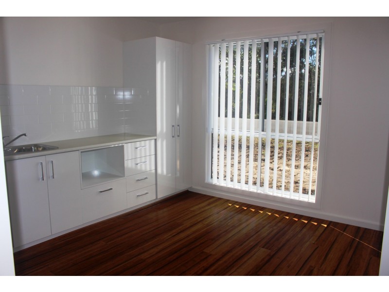 71a John Street, Forresters Beach NSW 2260