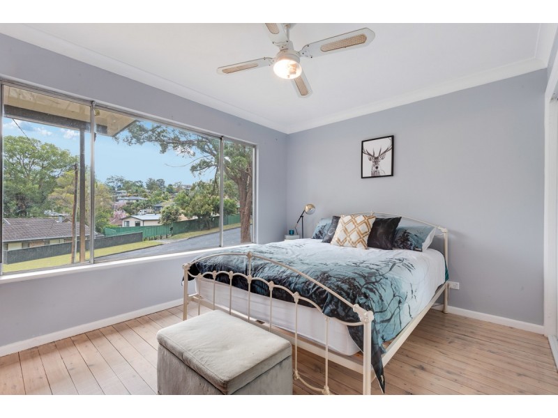 6 Dougal Drive, Wyoming NSW 2250