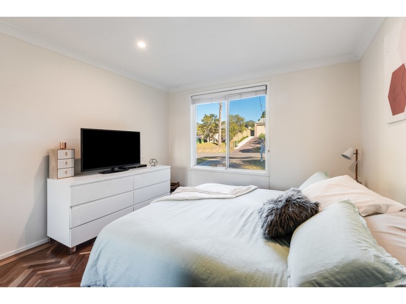 85 James Sea Drive, Green Point NSW 2251