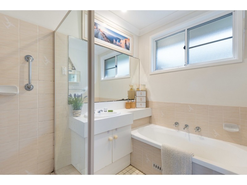 85 James Sea Drive, Green Point NSW 2251
