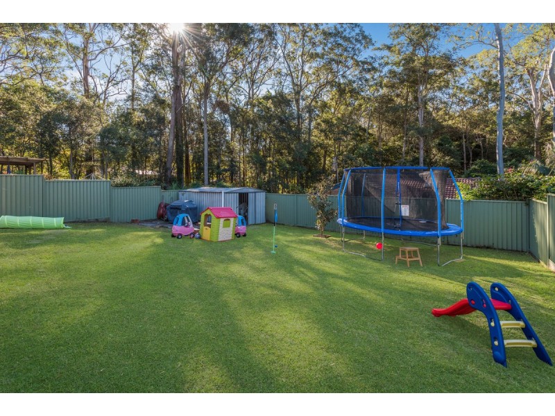 85 James Sea Drive, Green Point NSW 2251