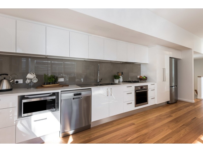 4/13 Compton Street, North Gosford NSW 2250