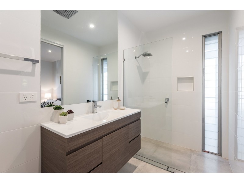 4/13 Compton Street, North Gosford NSW 2250